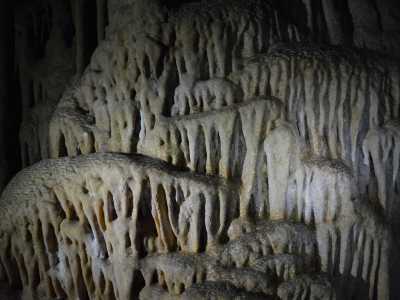 Ovunque spuntano dal nulla strutture minerarie che sembrano essere state modellate da un folle scultore